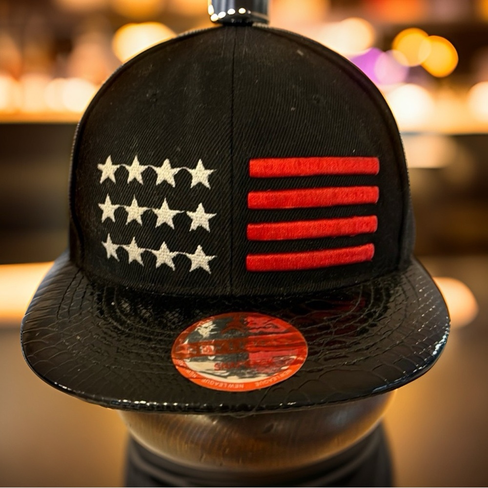 ❤️5 for $25❤️ - New League snapback stars n stripes cap with cool detailing